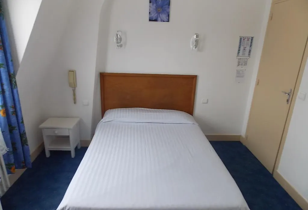 Hostel Du Roy-1
